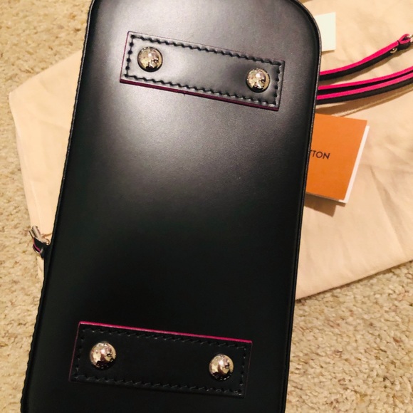 ‼️SOLD‼️ Authentic Louis Vuitton Alma BB Epi Noir - Picture 8 of 8